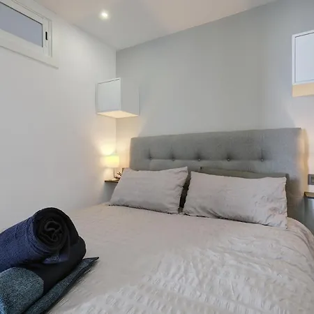 One Bedroom Walking Distance To Puerto Banus