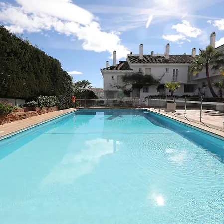 One Bedroom Walking Distance To Puerto Banus